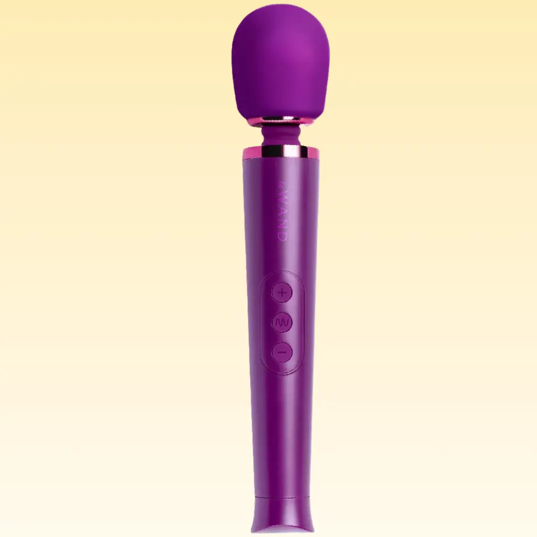 Le Wand Petite Rechargeable Vibrating Body Massager Masaj Aleti - Cherry